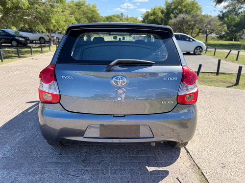 Toyota Etios 1.5 Xs