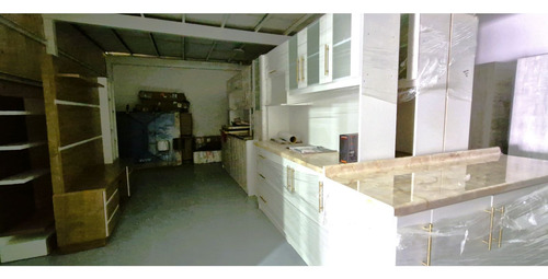 Gran Propiedad Comercial En Quillota, 800 M2., Con 2 Dptos.,