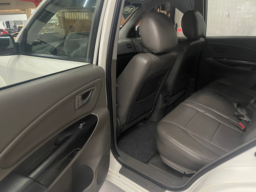 Hyundai Tucson Tucson GLS 2.0L 16v Base (Flex) (Aut)