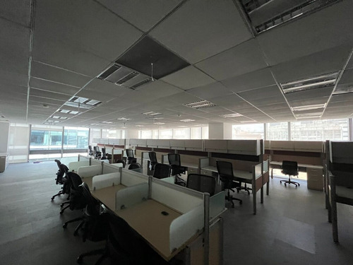 Renta De Oficina Acondicionada Y Amueblada De 633.35 M² En Polanco