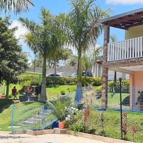 Imagem 2 de 9 de C02-vendo Chácara Em Ibiúna Com Piscina E Fogão A Lenha!!