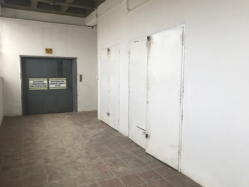 Imagen 4 de 15 de Alquilamos Planta Industrial Urb. Guaicay 505 M2
