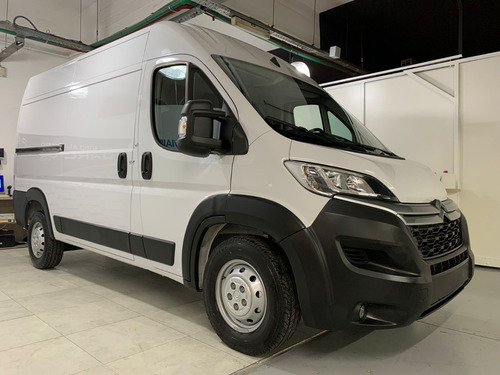 Imagen 2 de 25 de Citroën Jumper 2023 2.2 435 L2h2 Hdi 130 Mt6