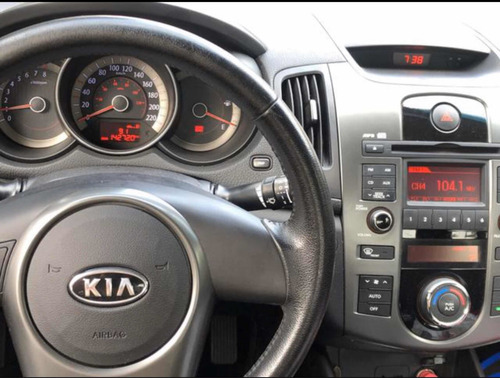 Kia Cerato 1.6 Ex3 6 Marchas