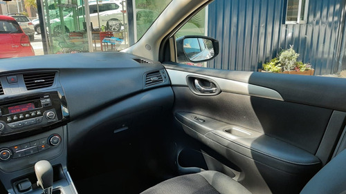 Imagen 12 de 15 de Nissan Sentra 2019 1.8 Sense Cvt