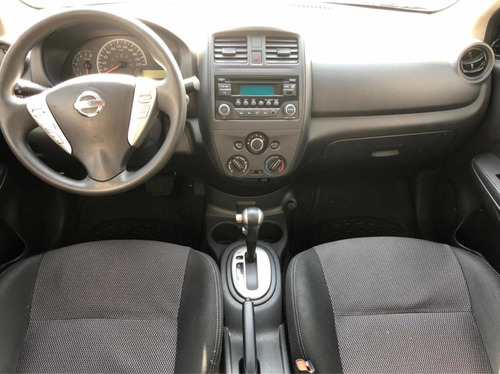 Imagen 10 de 13 de Nissan Versa 2018 1.6 Advance At
