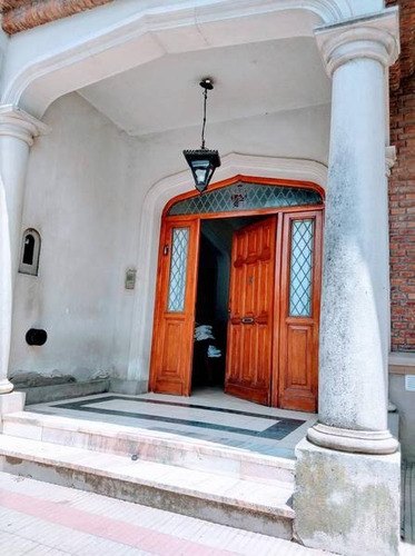 Imagen 4 de 27 de Casa En Venta En El Centro De Gualeguaychu