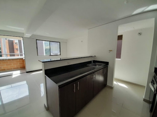 Imagen 1 de 14 de Apartamento En Venta Sector Loma De San José En Sabaneta
