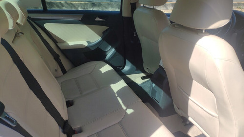 Volkswagen Jetta 2015 - O8hew