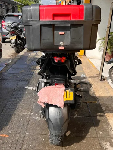 Vendo Hero Hunk 160r Único Dueño Con Accesorios