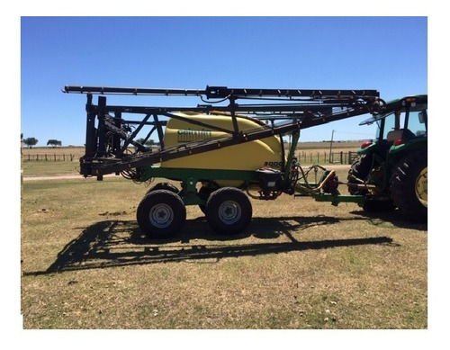 Pulverizador Caiman Serie 3000a
