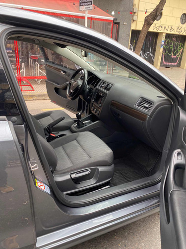 Volkswagen Vento 2.5 Advance Plus 170cv