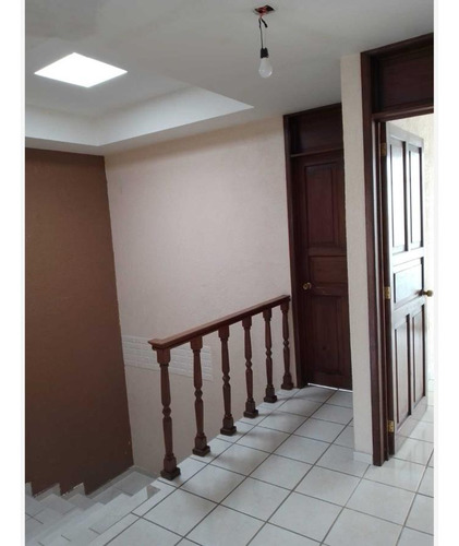 Casa En Venta En Nueva Chapultepec, Morelia, Michoacán De Ocampo C.p. 58280