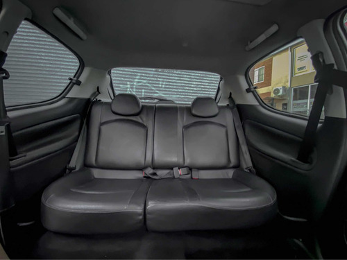 Imagen 8 de 11 de Peugeot 207 2009 1.6 Xt