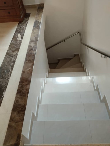 Townhouse En Residencia Doral Park. Urbanización Trigal Norte Valencia