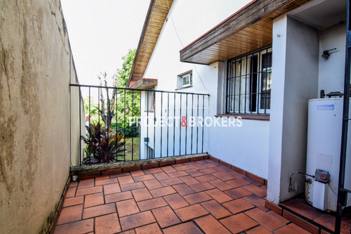 Hermosa Casa En Venta En Castelar Norte