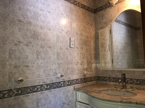 Departamento De 3 Habitaciones En Venta, Ciudad