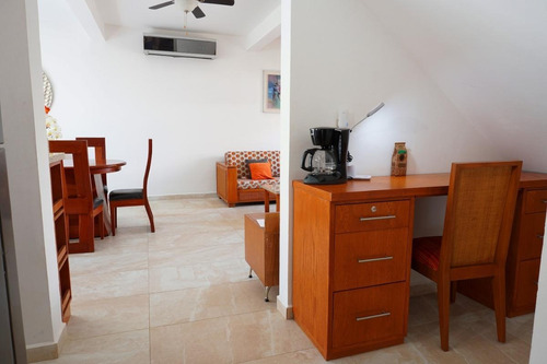 Departamento En Renta Amueblado, 2 Recamaras, Arbolada, Av. Huayacán, Cancún