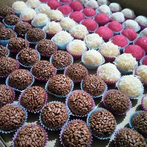 Placa Porcionadora Dosadora De Doce Brigadeiro 104 Furos 13g