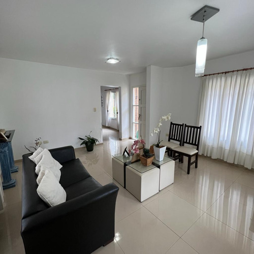 Villa Belgrano Housing Privado