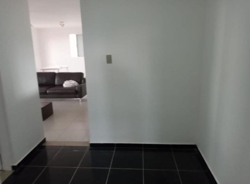 Imagem 9 de 10 de Chacara 1000 M2 Antes Do Centro De Ibiúna 3 Dormitorios J.06