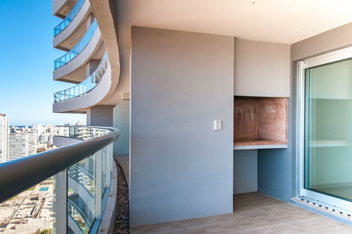 Imagen 6 de 30 de Venta, Apto 3 Dor En Look Brava, Piso Alto, Playa Brava (ref: Lij-5374)