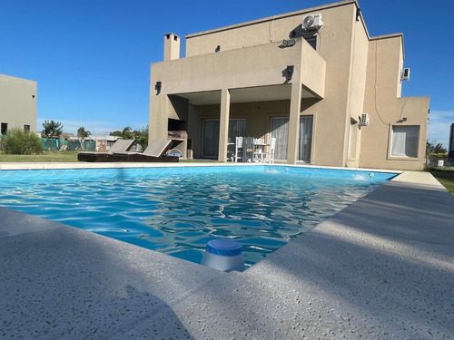 Casa En Venta- Barrio Santa Juana- Canning