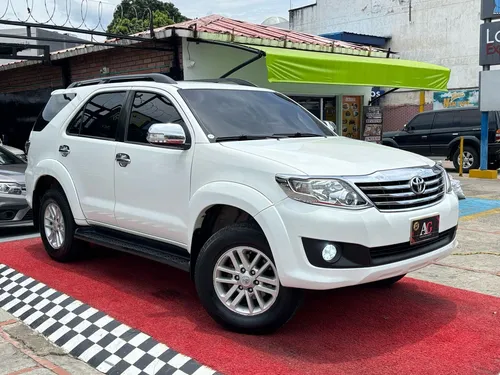 Toyota Fortuner Sr5 2.7 4x2 At