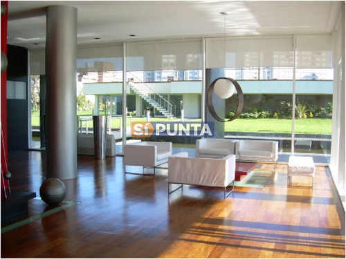 Imagen 27 de 30 de Apartamento En Alquiler Anual
