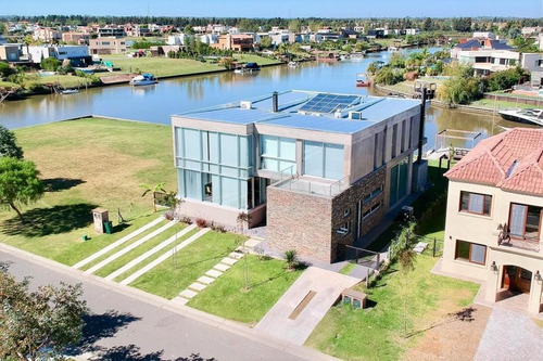 Imagen 2 de 30 de Alquiler De Espectacular Casa Con Amarra Al Río En San Marco Villanueva