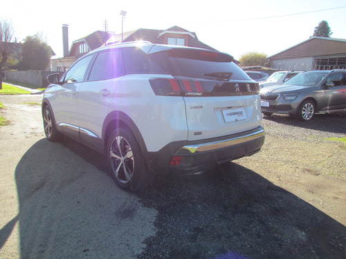 Peugeot 3008 ALLURE BLUEHDI 1.5 AUT