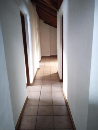 Imagen 9 de 19 de Excelente Departamento Céntrico