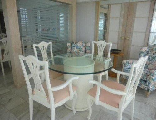 Apartamento En Venta De 3 Dormitorios En Playa Mansa
