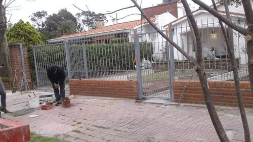 Imagen 5 de 5 de Herreria En General Construcción Carpintería En Aluminio