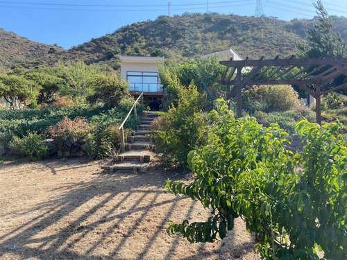 Cómoda Casa En Venta De 3 Dorm. Más Cabaña Olmue