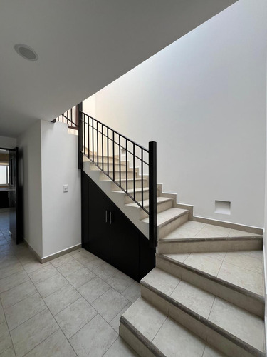 Casa En Renta En Residencial El Castaño Metepec