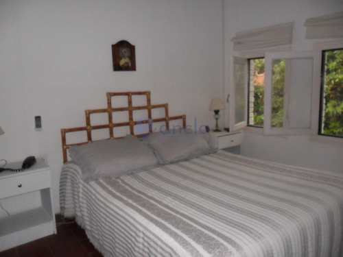 Casa Ubicada En Playa Mansa 6 Dormitorios- Ref: 1166