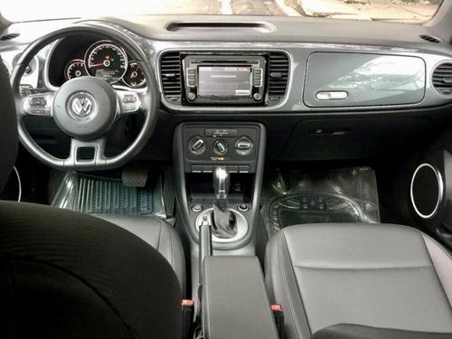 Imagen 4 de 7 de Beetle Sport 2015 De Lujo Gris