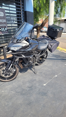 Vendo Versys 650 Abs Ano 2023 Preto Com 8 Mil Km.