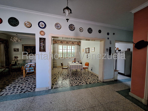 Fresca Casa Para Remodelar A Tu Gusto, En Venta En Las Acacias