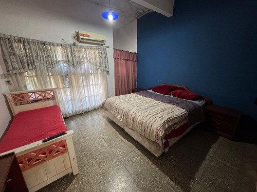 Casa 3 Ambientes En Venta En Castelar Sur