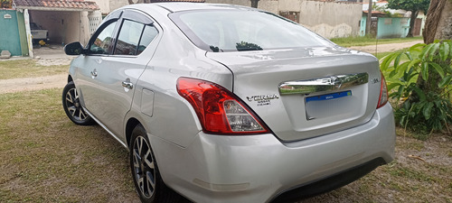 Nissan Versa 1.6 16v Sl 4p