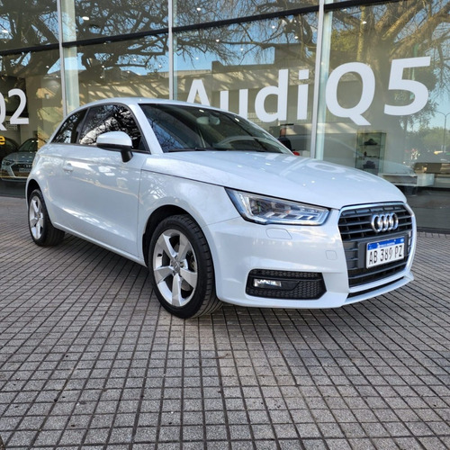 Imagen 2 de 16 de Audi A1 Ambition 1.4 Tfsi Stronic 2017 Marrocchi Exclusivos