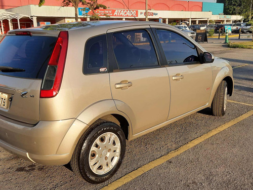 Imagem 2 de 5 de Ford Fiesta 2011 1.6 16v Se Flex 5p