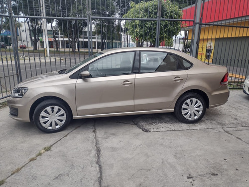 Imagen 3 de 15 de Volkswagen Vento Startline Std. 2018