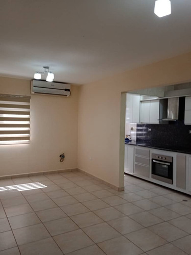 Imagen 3 de 11 de Bienes Globales Vende Bello Apto En C.r. Los Roques Puerto Ordaz