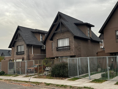 Casa De 3d 3b En Condominio Jardín De Las Vizcachas