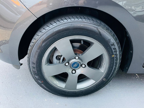 Imagem 8 de 14 de Ford Ka Se 1.0 4p Flex Manual Completo Baixa Km