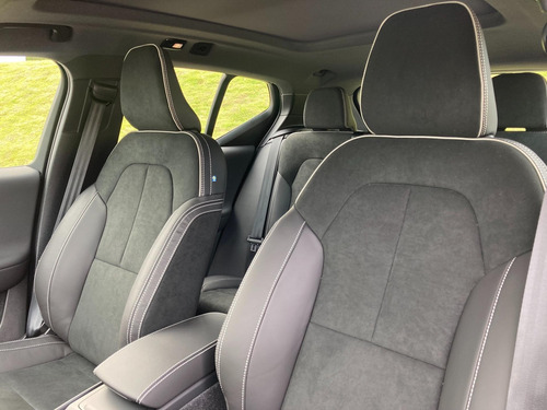 Imagem 14 de 15 de Volvo Xc40 Recharge Pe Elétrico