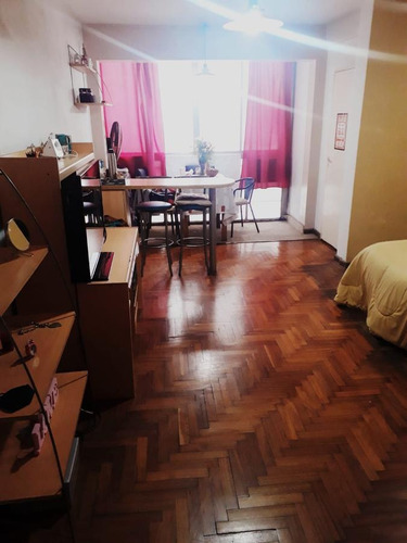 Imagen 2 de 5 de Excelente Ambiente De 36 M2/ Apto Profesional/ Muy Luminoso/ Centro